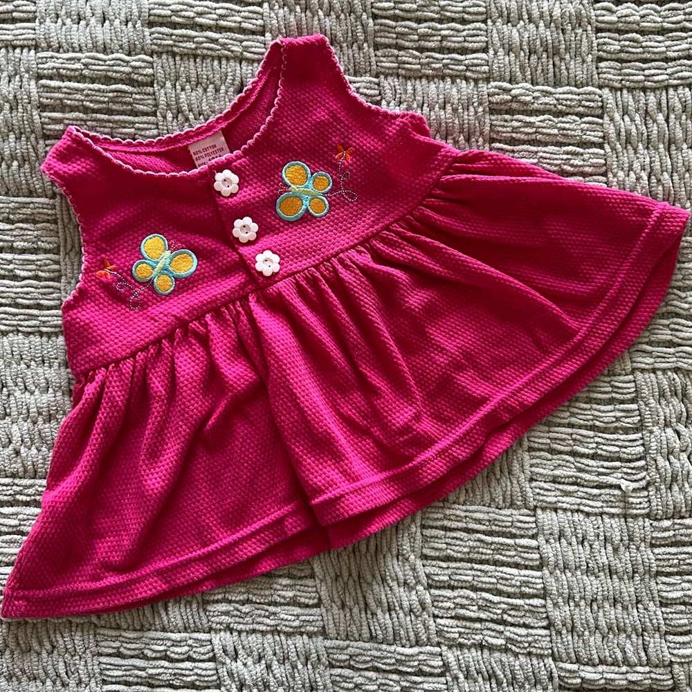 Butterfly Embroidered Tank Top 🦋
